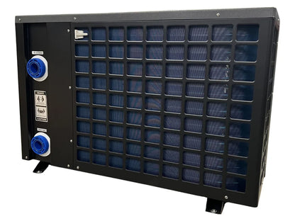 Achterkant Interline inverter warmtepomp 8,5 kW met verdamper en 50 mm wateraansluitingen