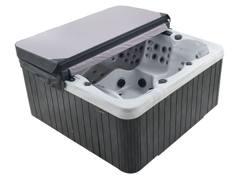 W'eau Geneva spa met half geopende isolerende cover